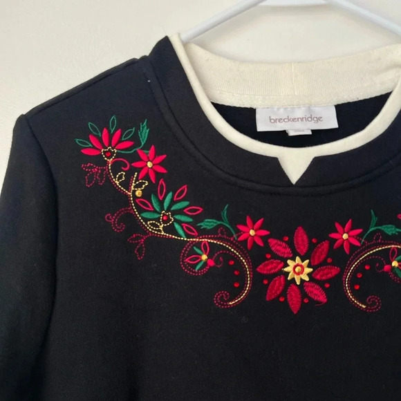 Breckenridge Women’s Crewneck Holiday Sweatshirt - Picture 2 of 4